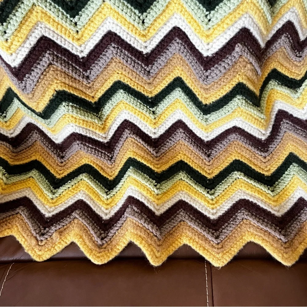 Vintage Handmade Knit Afghan Throw Blanket Chevron  Greens Yellows Tan B…